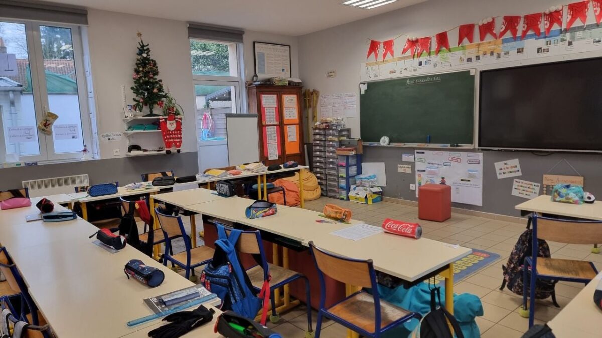 Cette prof dénonce les excuses des parents de « bébés Covid » et provoque un vif débat